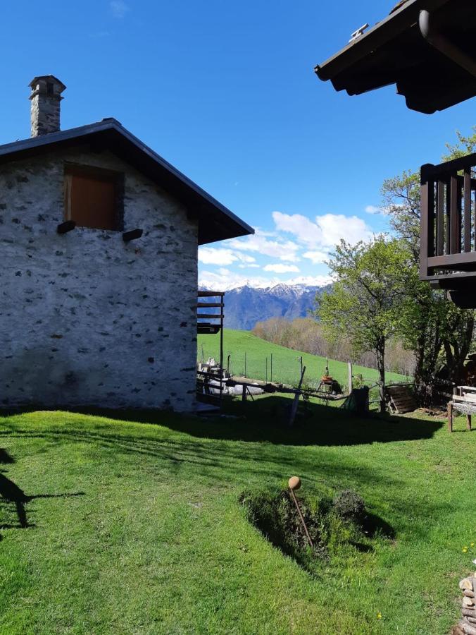 Casa Indipendente Val D'Ayas - Challand Saint Anselme Exterior foto